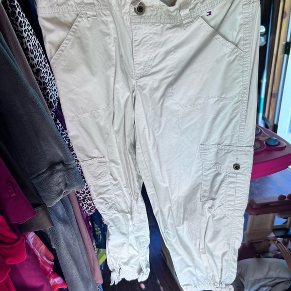 Women's Size 6 Tommy Hilfiger Cream Pants Crops Capris Cargo - Picture 1 of 4